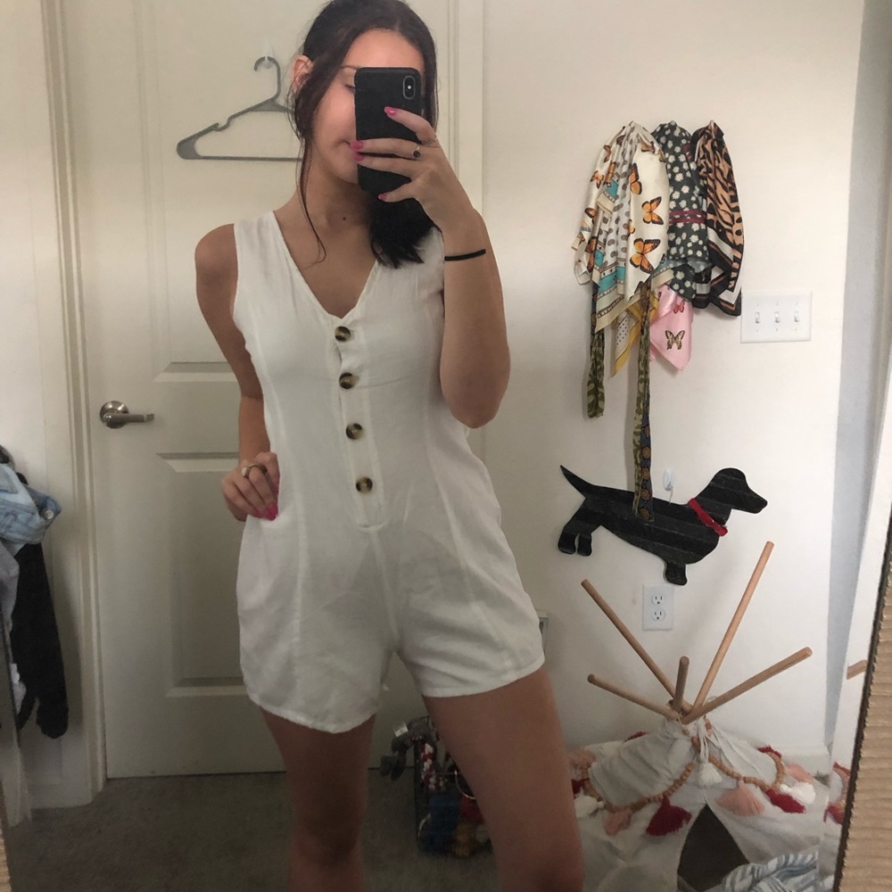 White button down romper - Picture 2 of 4